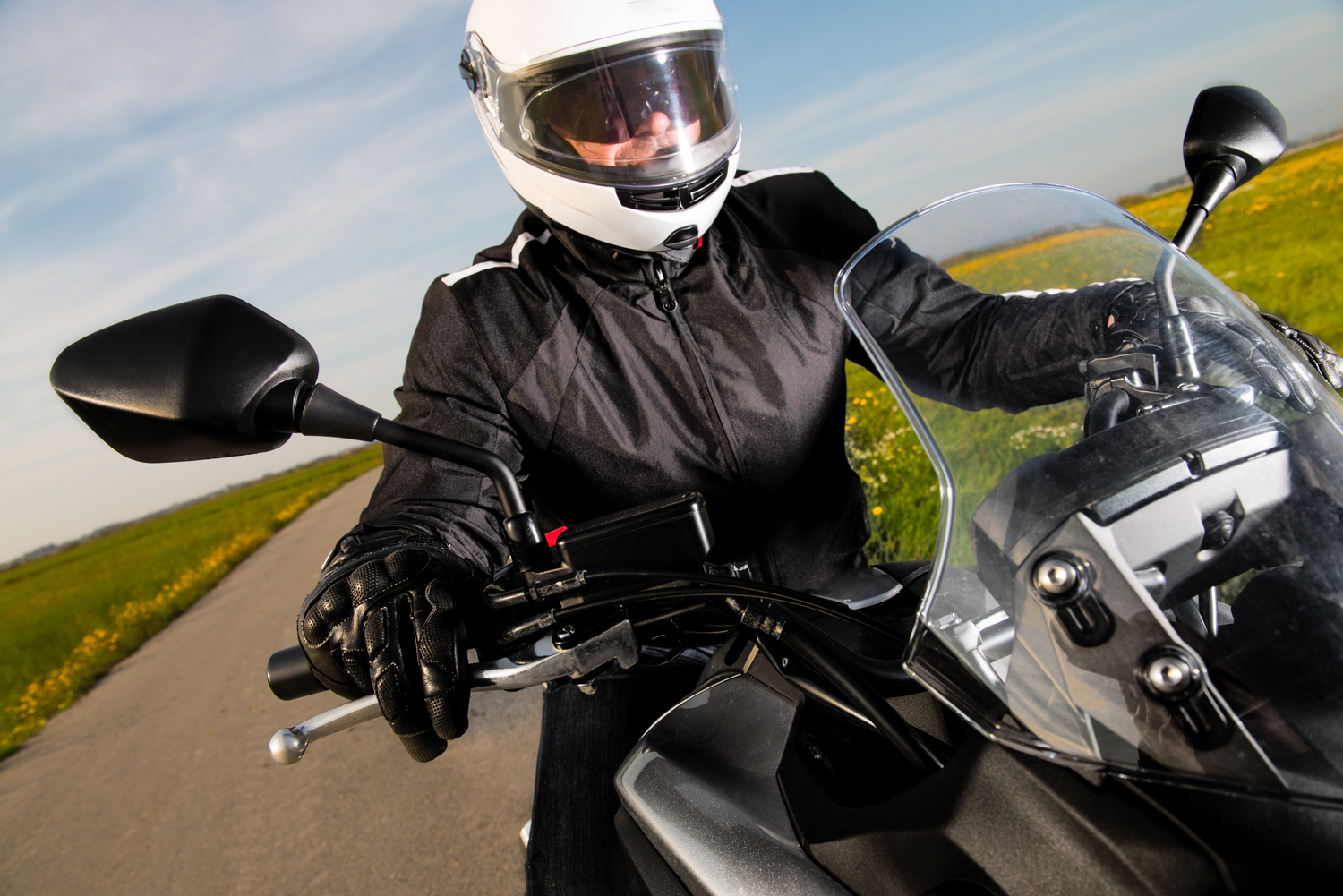 Basic motorcycle safety tips every rider should know