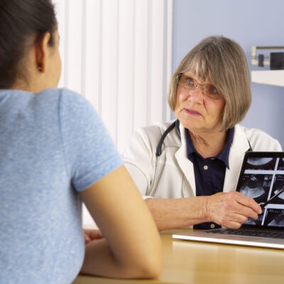 What are the types of treatments for ovarian cancer