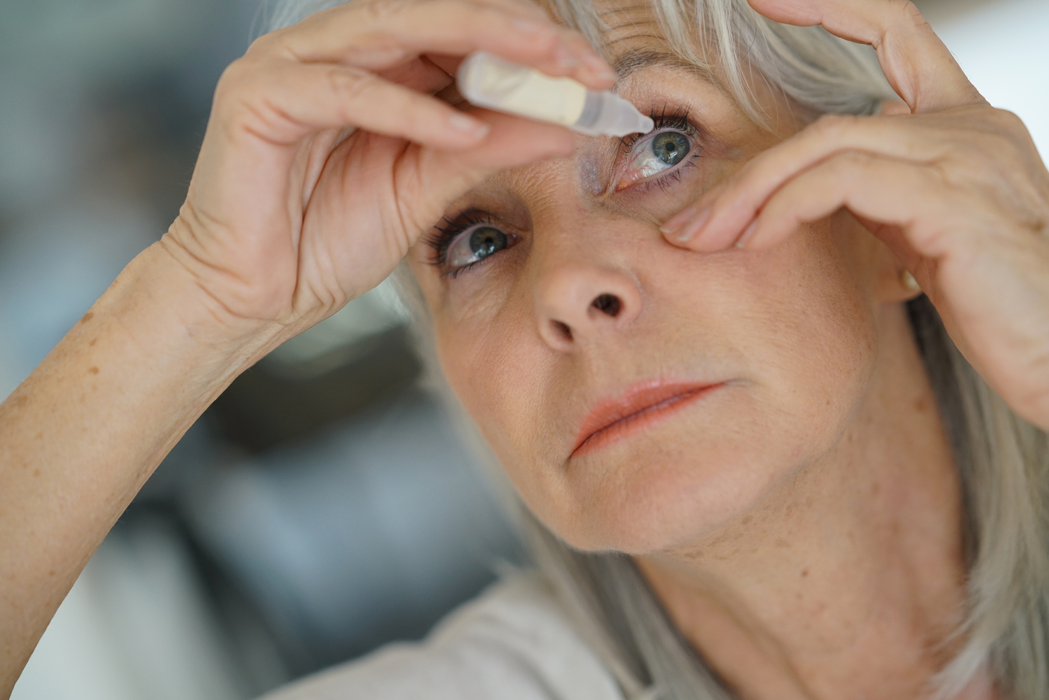 Treatments and home remedies for dry eyes