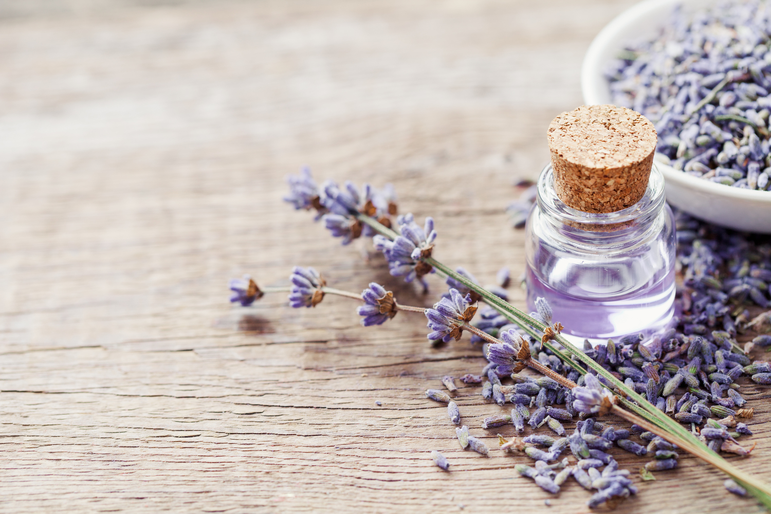 3 best essential oils for hair and skin